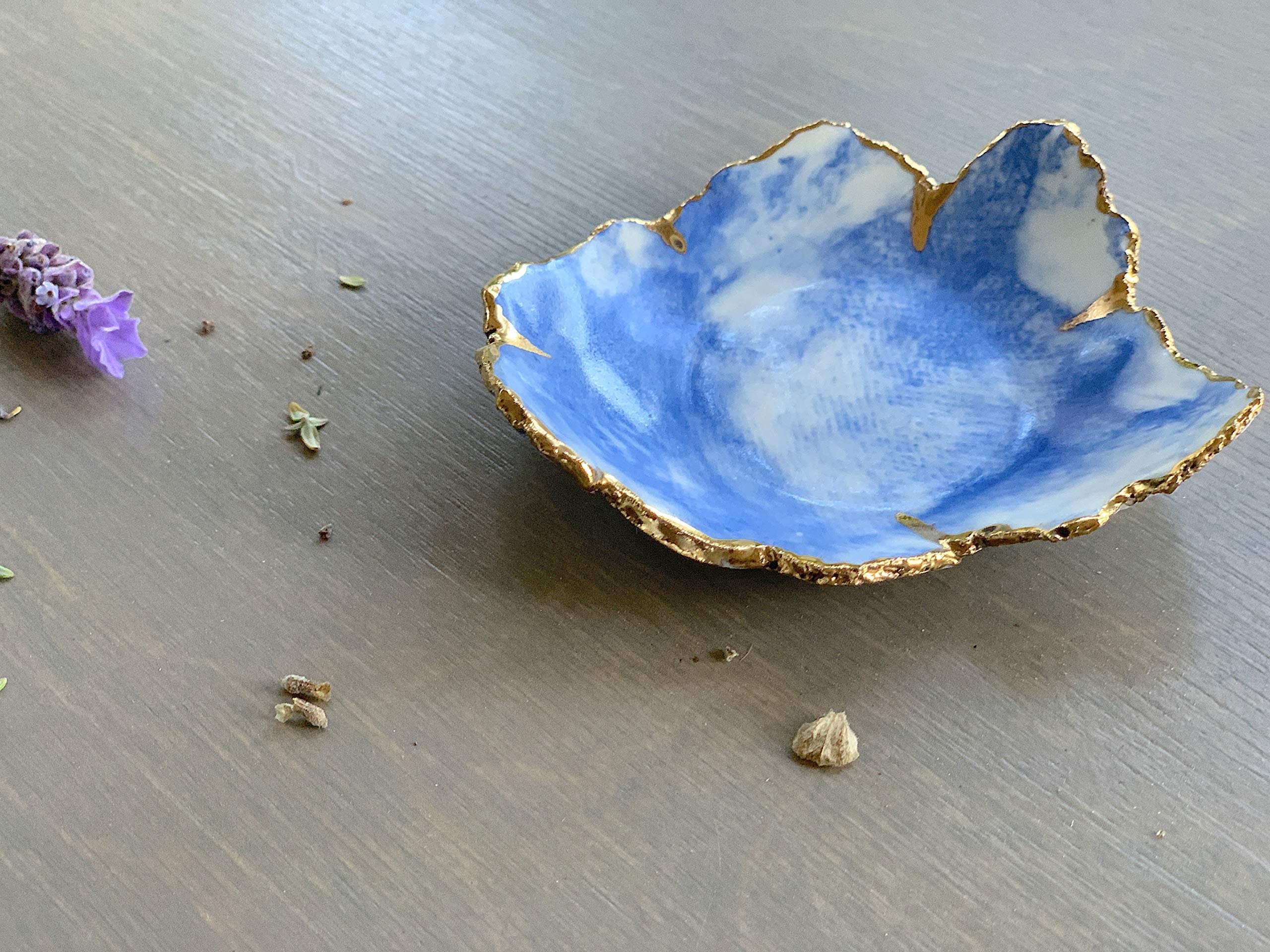 Small jewelry dish 3 inches wide by 0.5 inches high