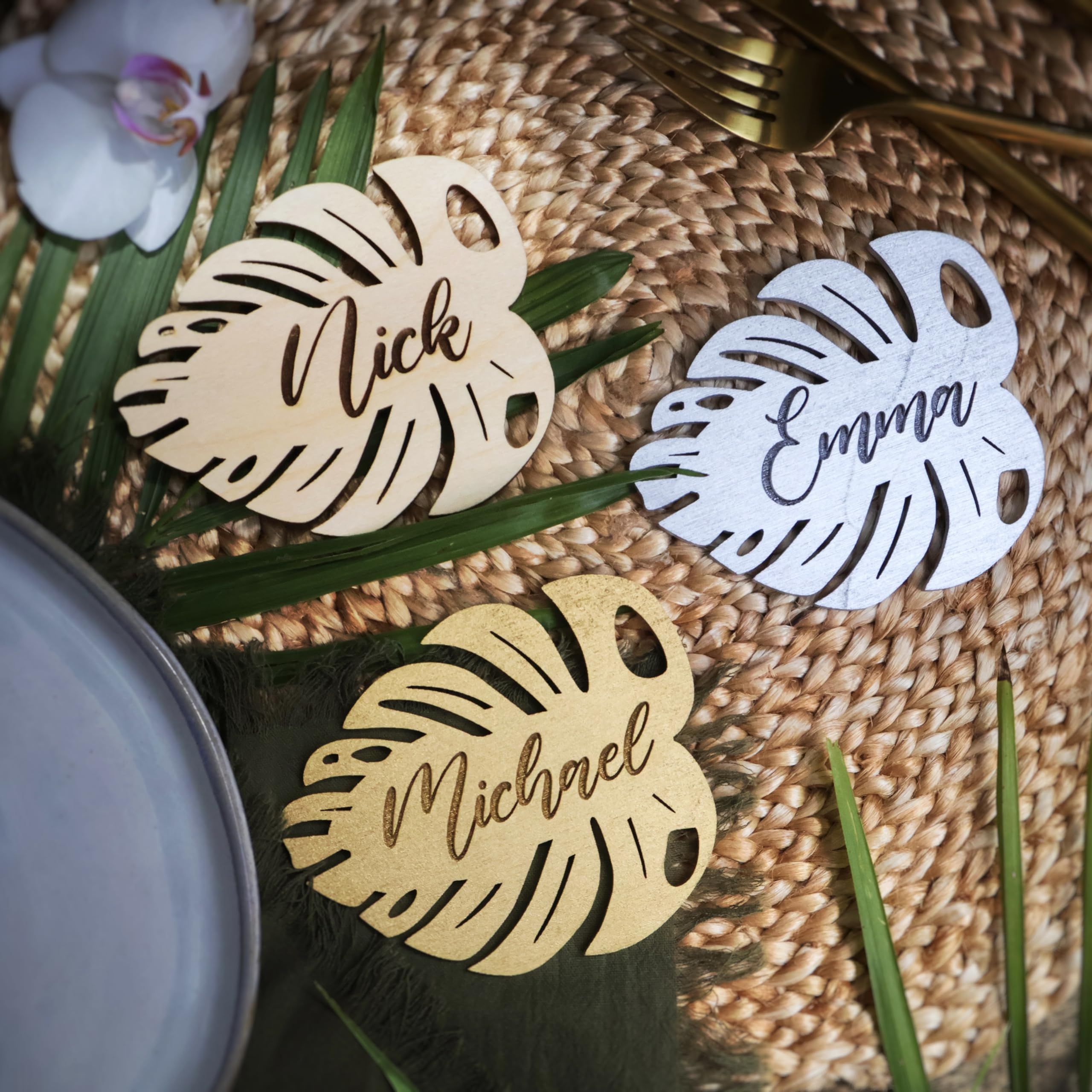 Monstera leaf name tag with gold wood finish