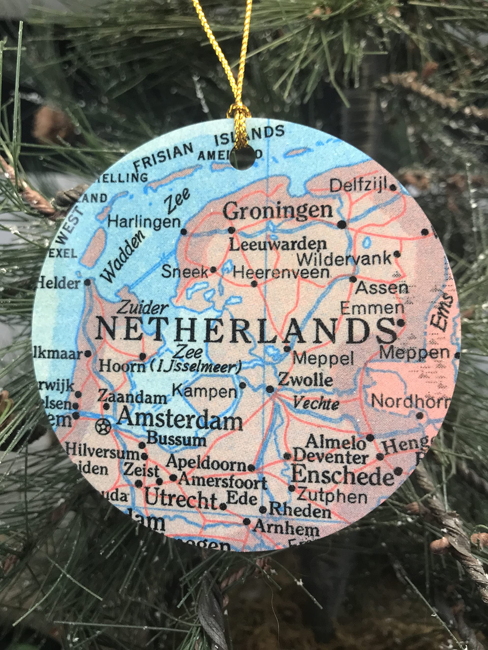 Gift card packaging of Netherlands Christmas Ornament ready for mailing