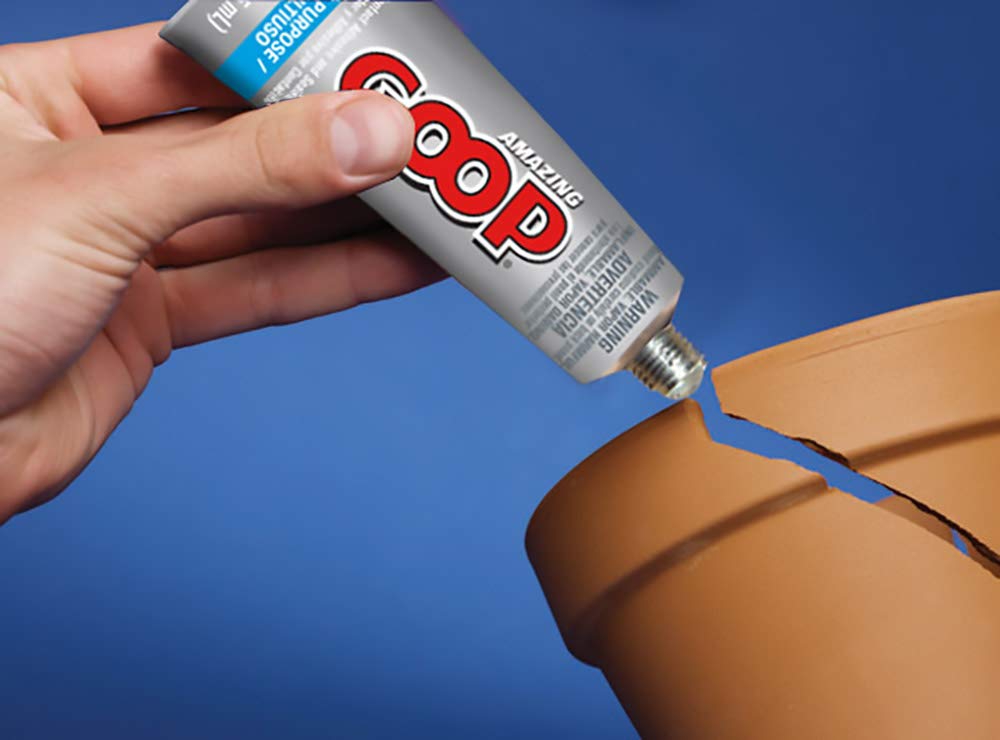 Waterproof flexible adhesive suitable for home repairs product image