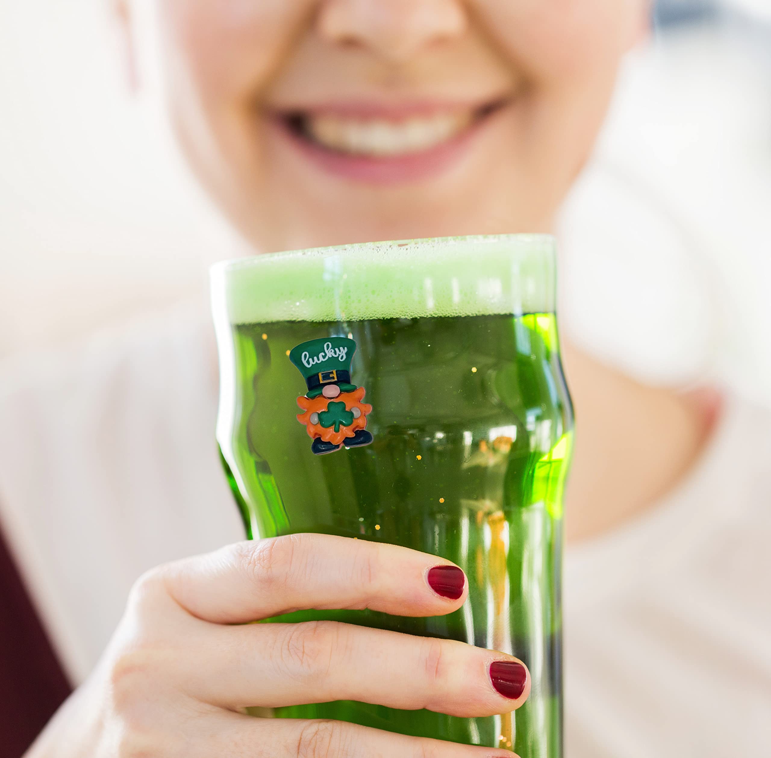 Green magnetic wine charms for St Patrick's Day celebrations