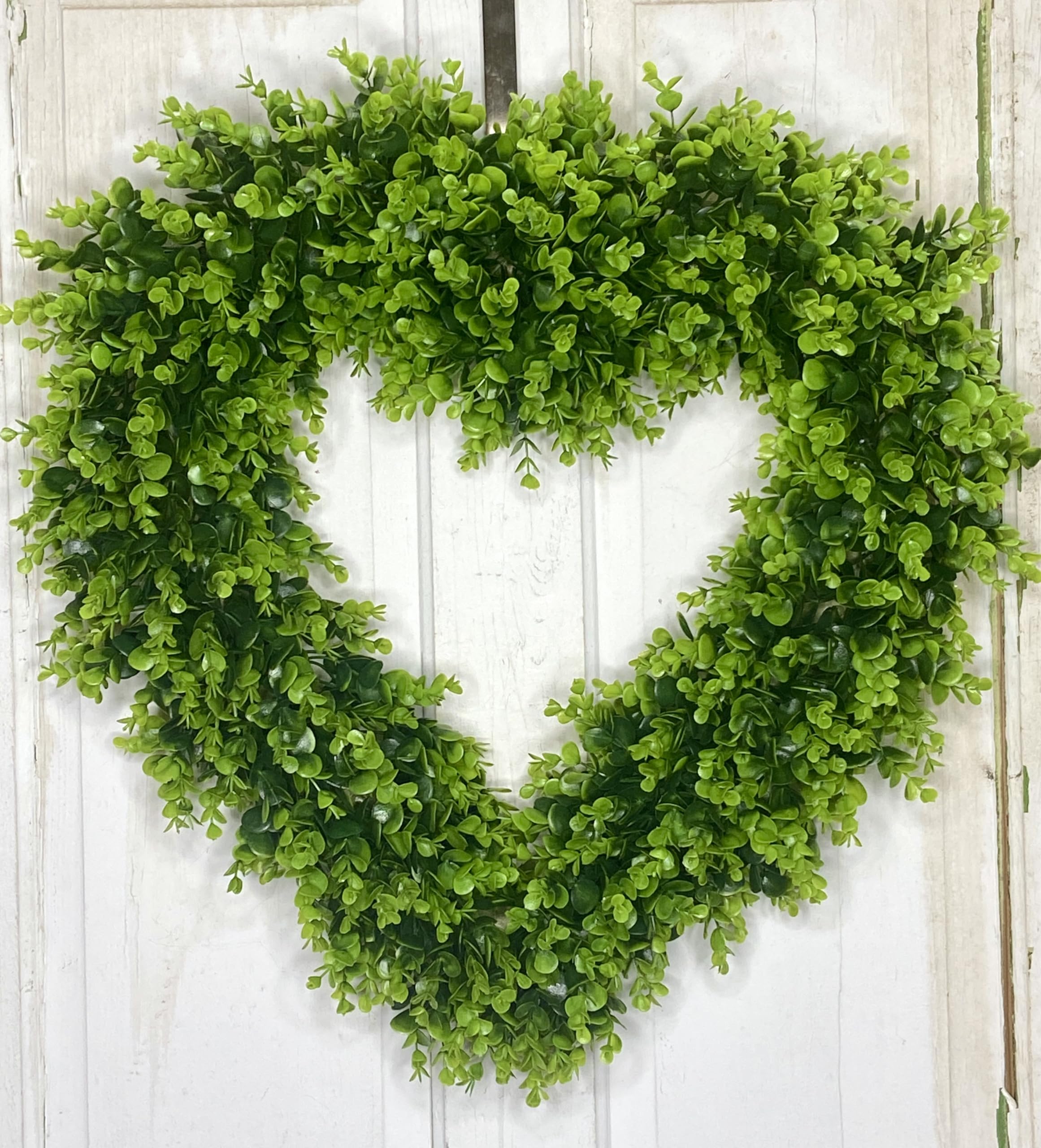 Green faux boxwood wreath 25-26 inch wide