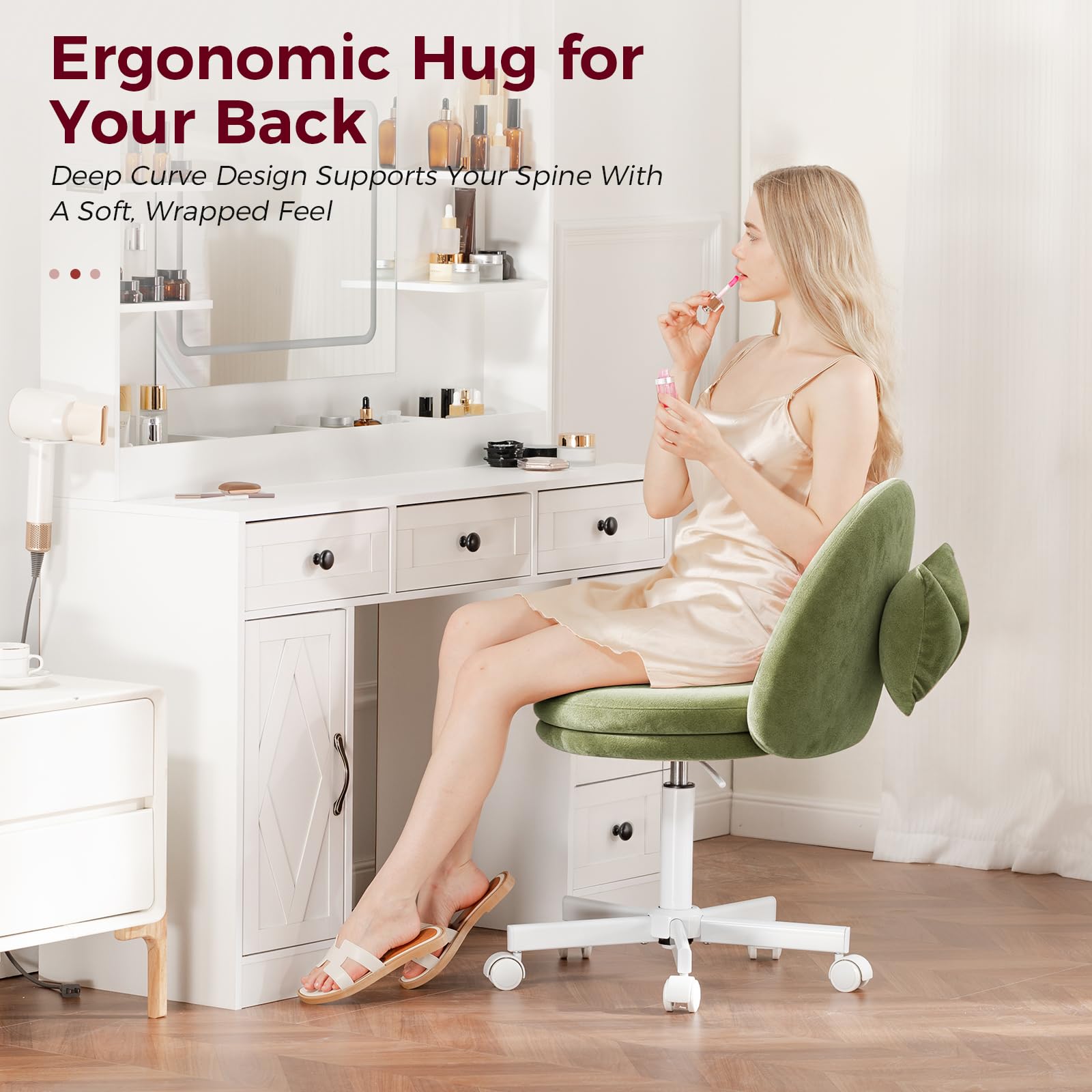 Bow lumbar pillow providing lumbar support on GTPLAYER chair