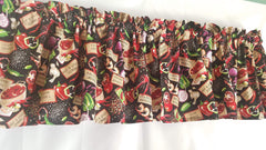 Gumbo jambalaya shrimp imagery on curtain