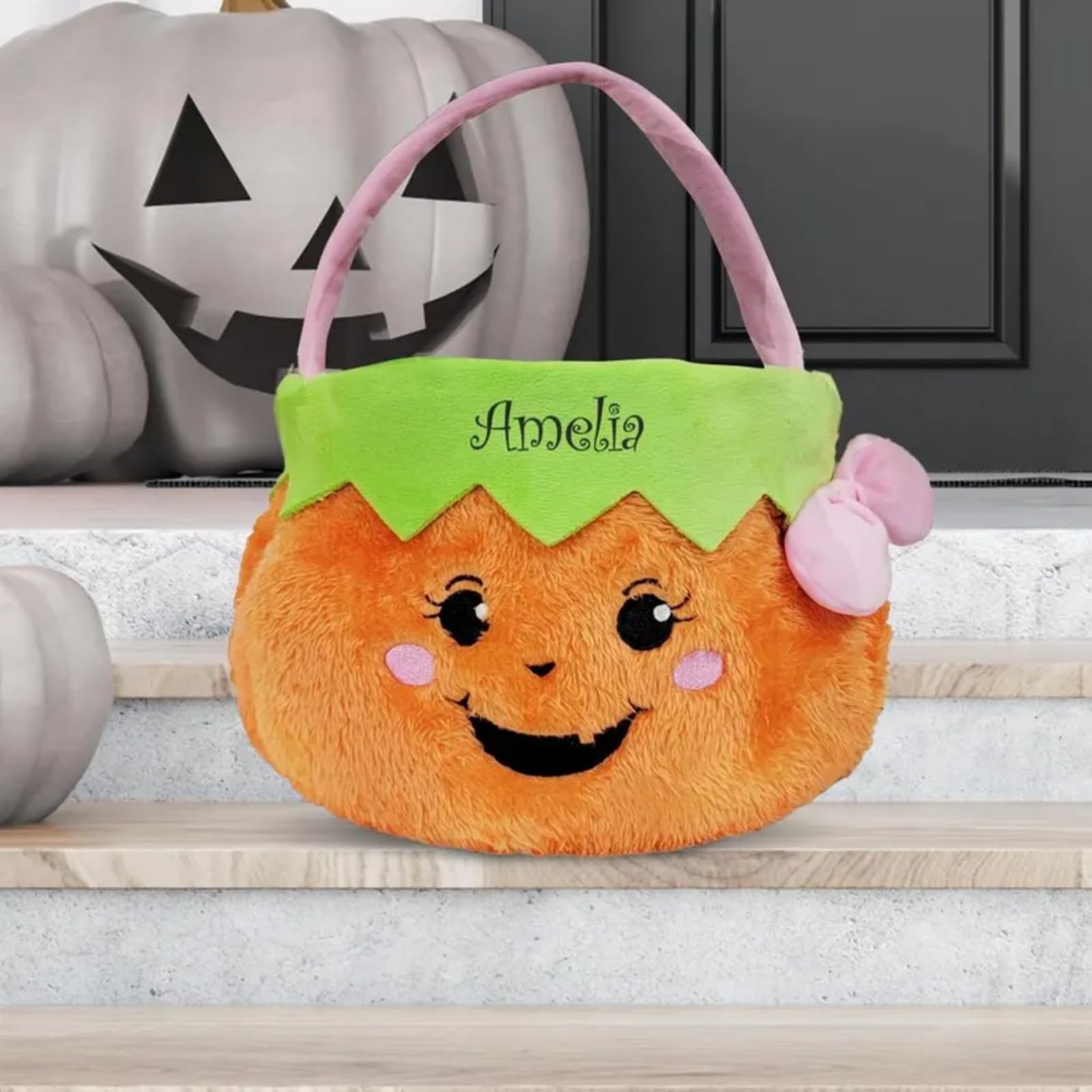 Padded body and fully lined interior of Halloween bucket
