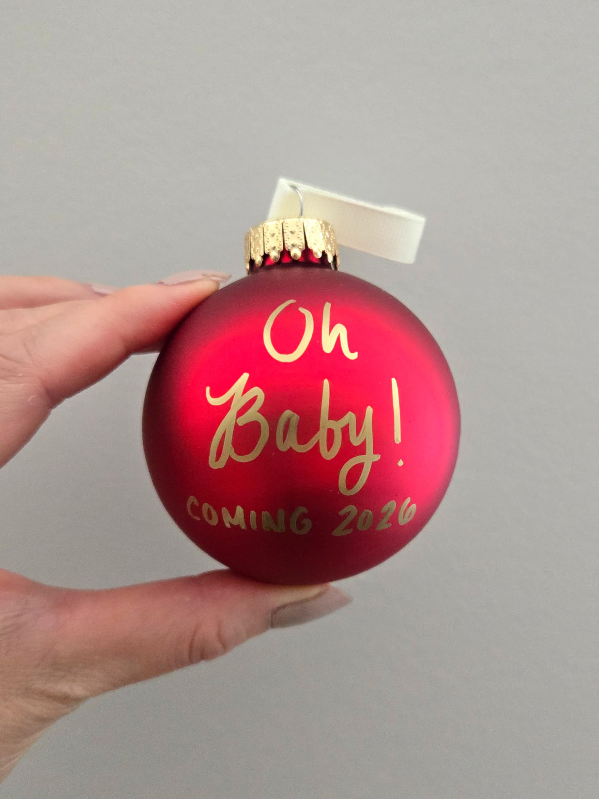 White gift box included with Oh Baby Coming 2026 pregnancy ornament