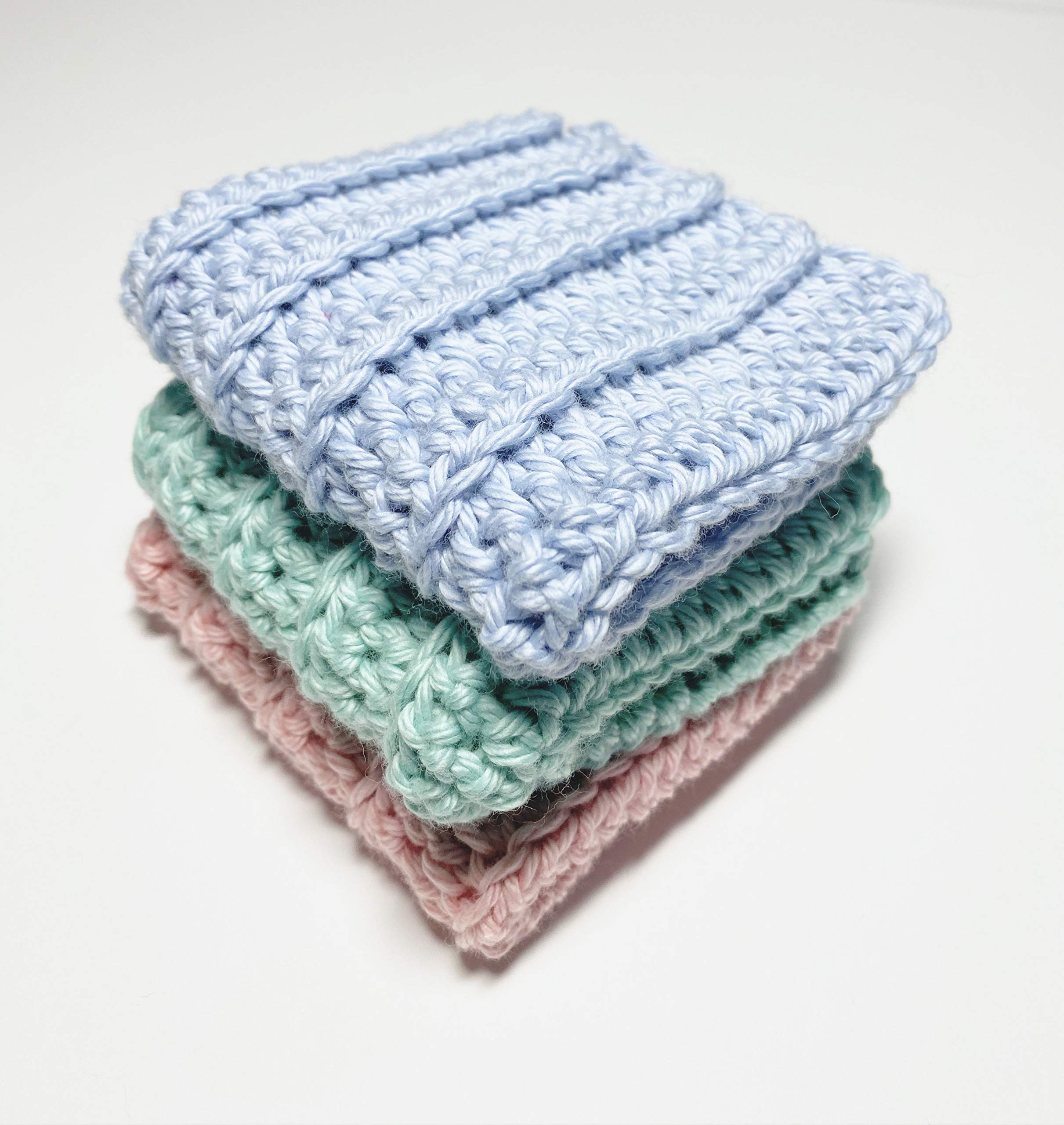 100% cotton crochet washcloths 3-pack close up