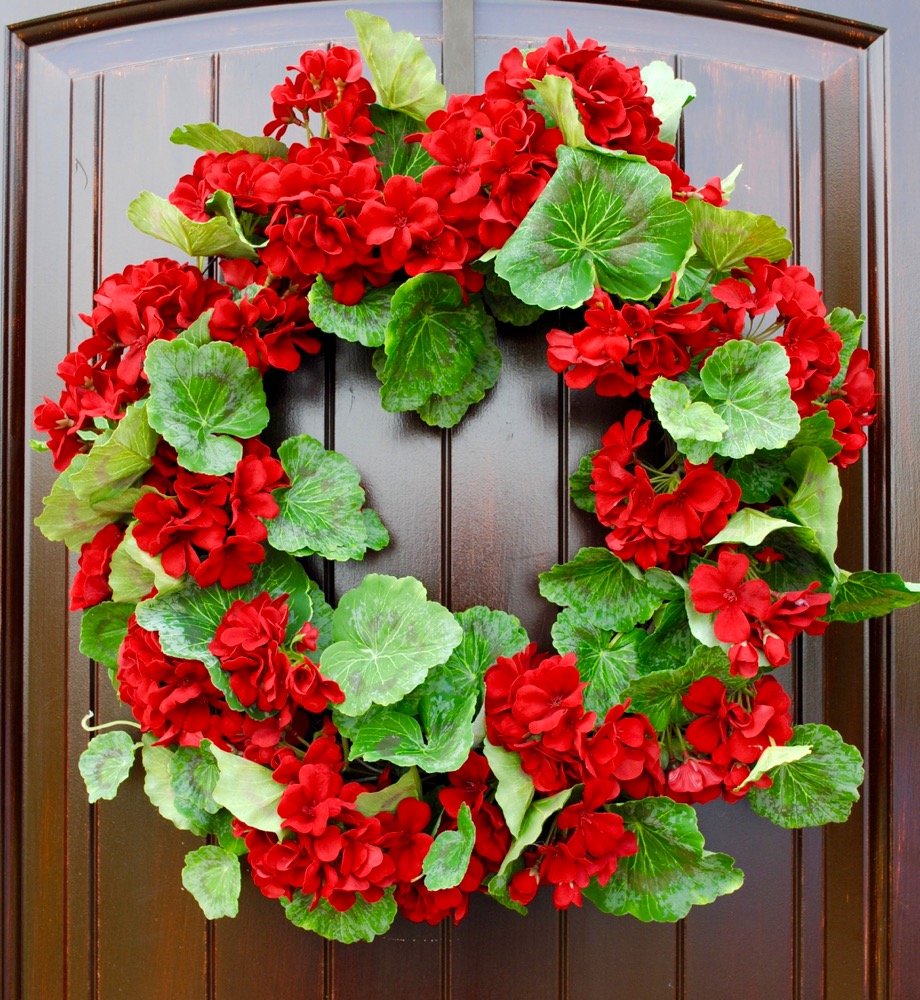 Two-tone leaf details on red geranium wreath