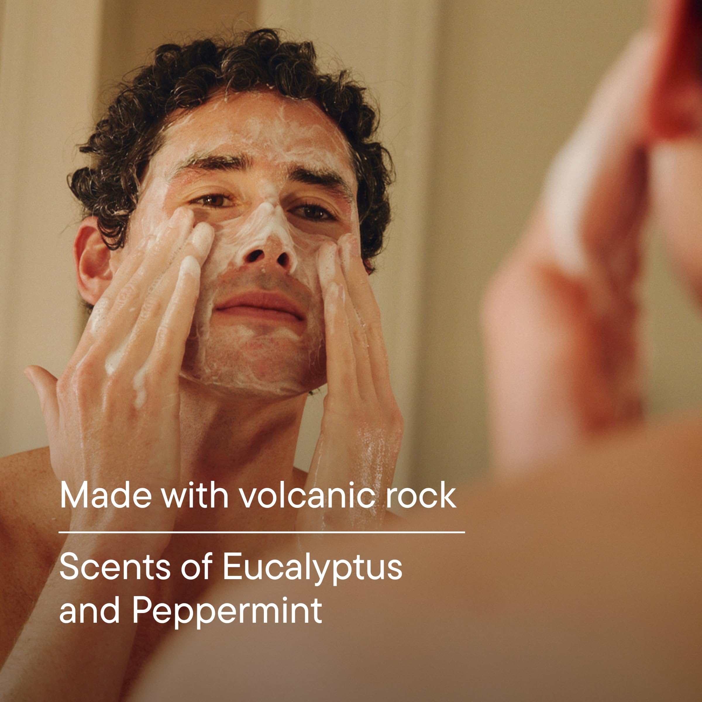 Harry's Exfoliating Face Wash for Men 7.1 oz bottle close-up
