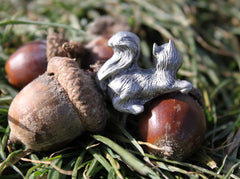 Hastings Pewter Mini Squirrel Figurine 7/16 inch wide