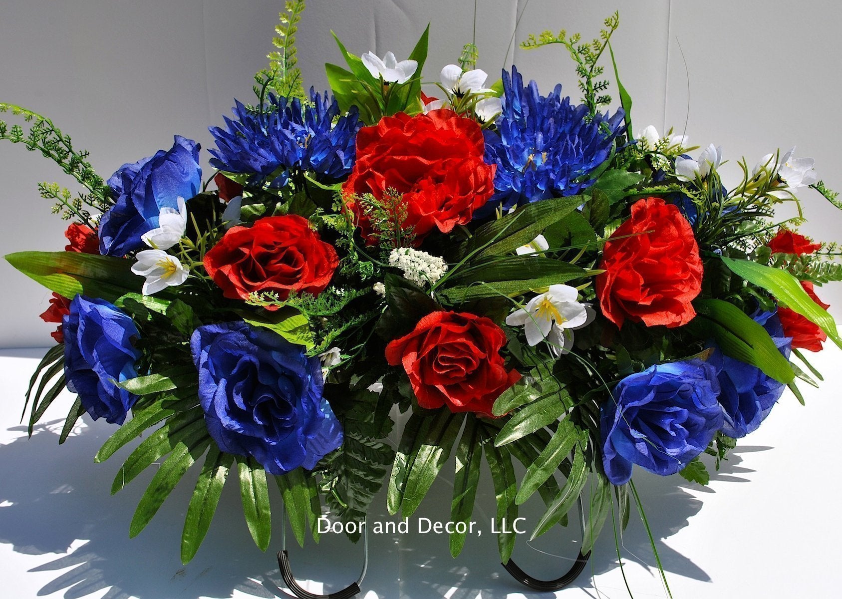 patriotic cemetery flowers with optional flags accessories