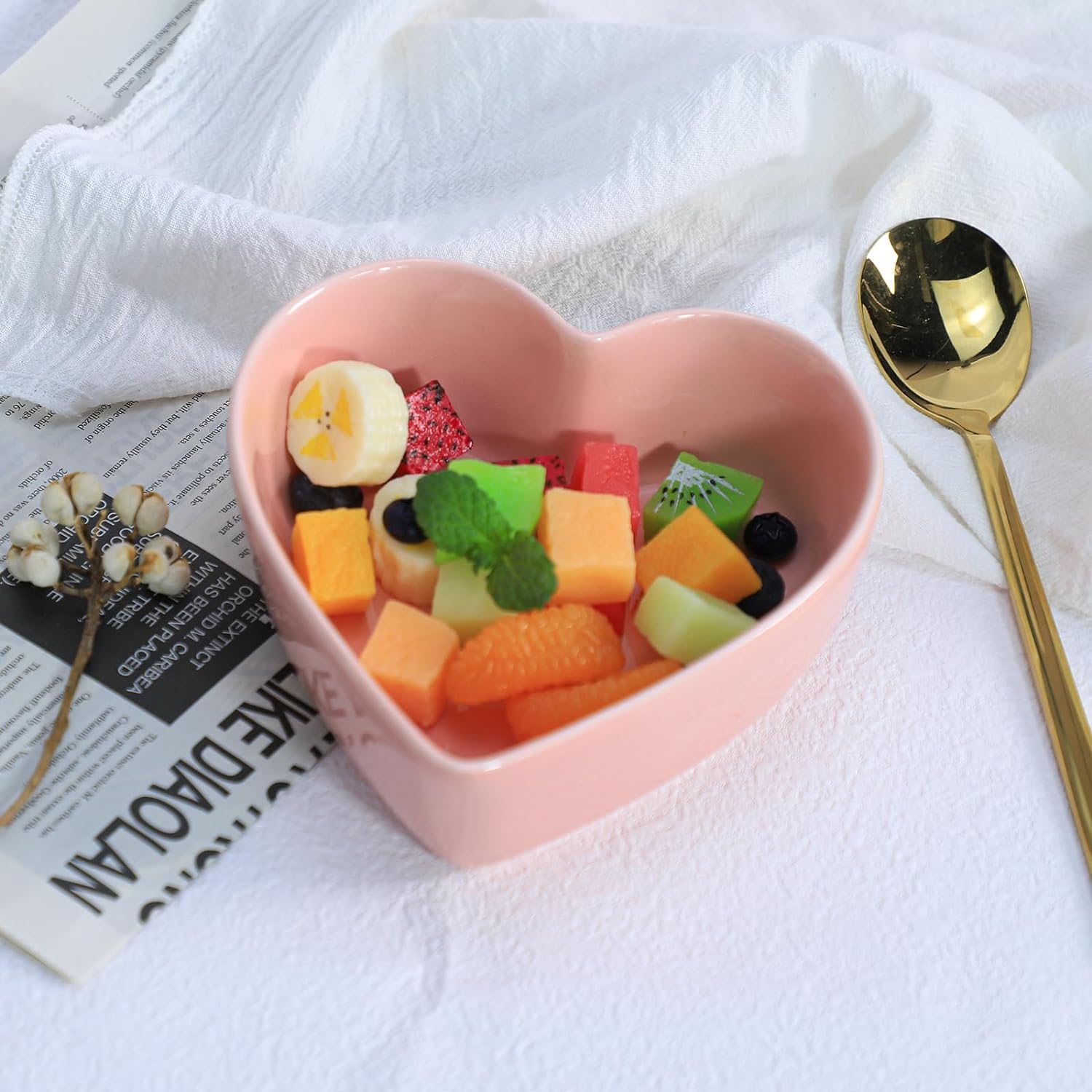 Heart shaped bowl with gloss finish by WAIT FLY
