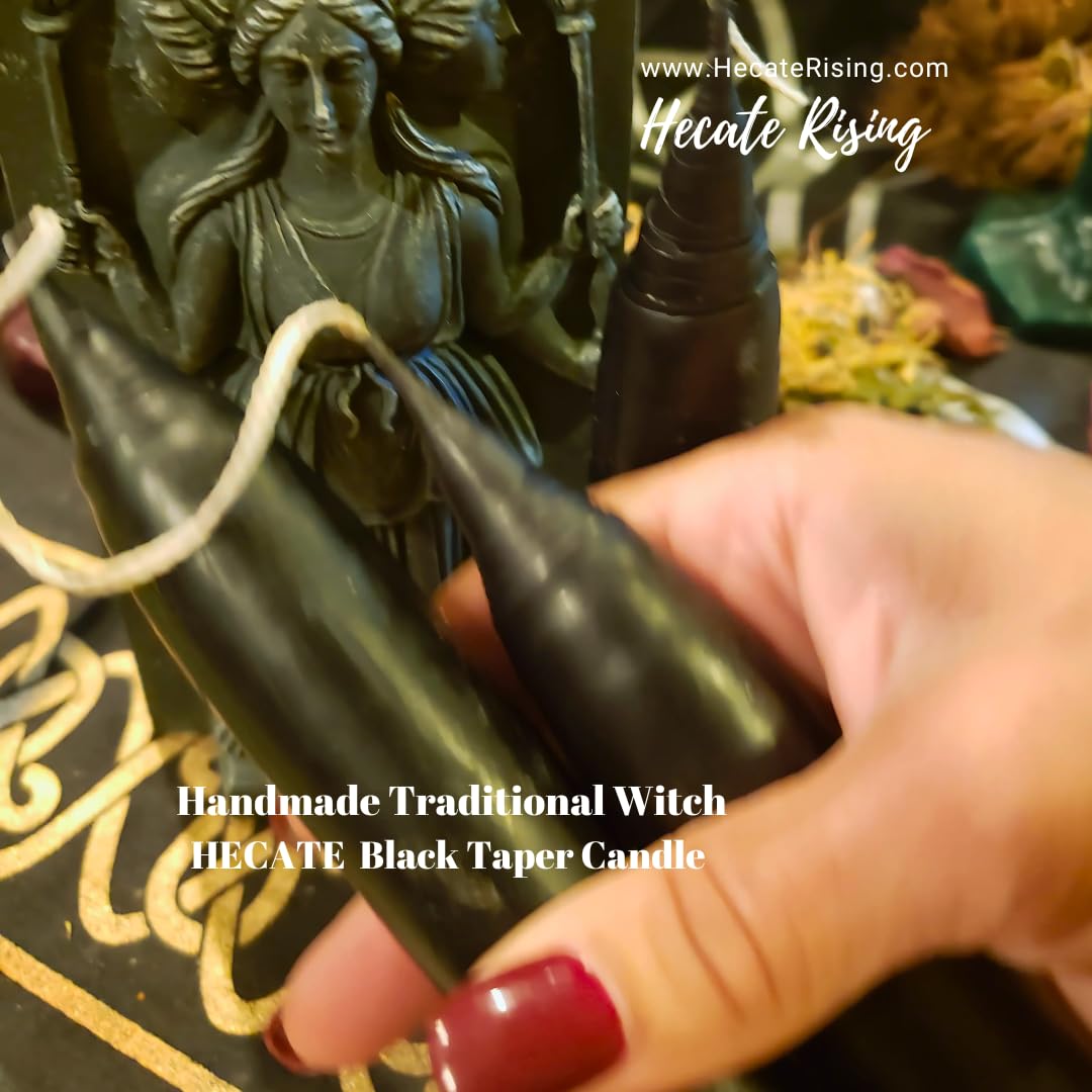 Hecate Rising candle for spell casting image