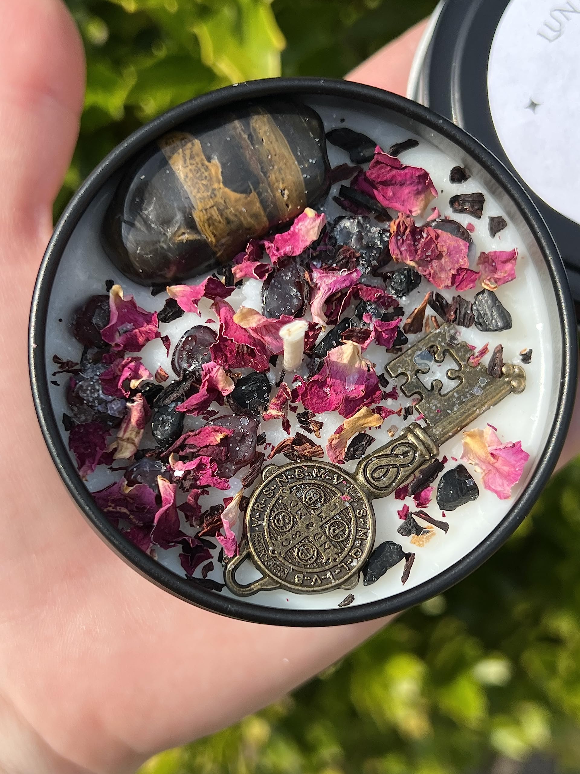 8oz black tin candle for altar ritual Hekate Dark Moon Goddess