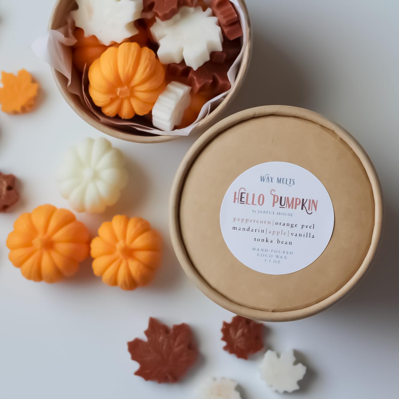 Autumn scented coconut wax melts yellow white brown colors by Jarful House Hello Pumpkin
