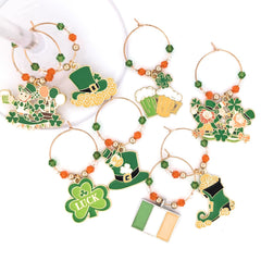 Toasting green beer mugs charm on gold tone ring