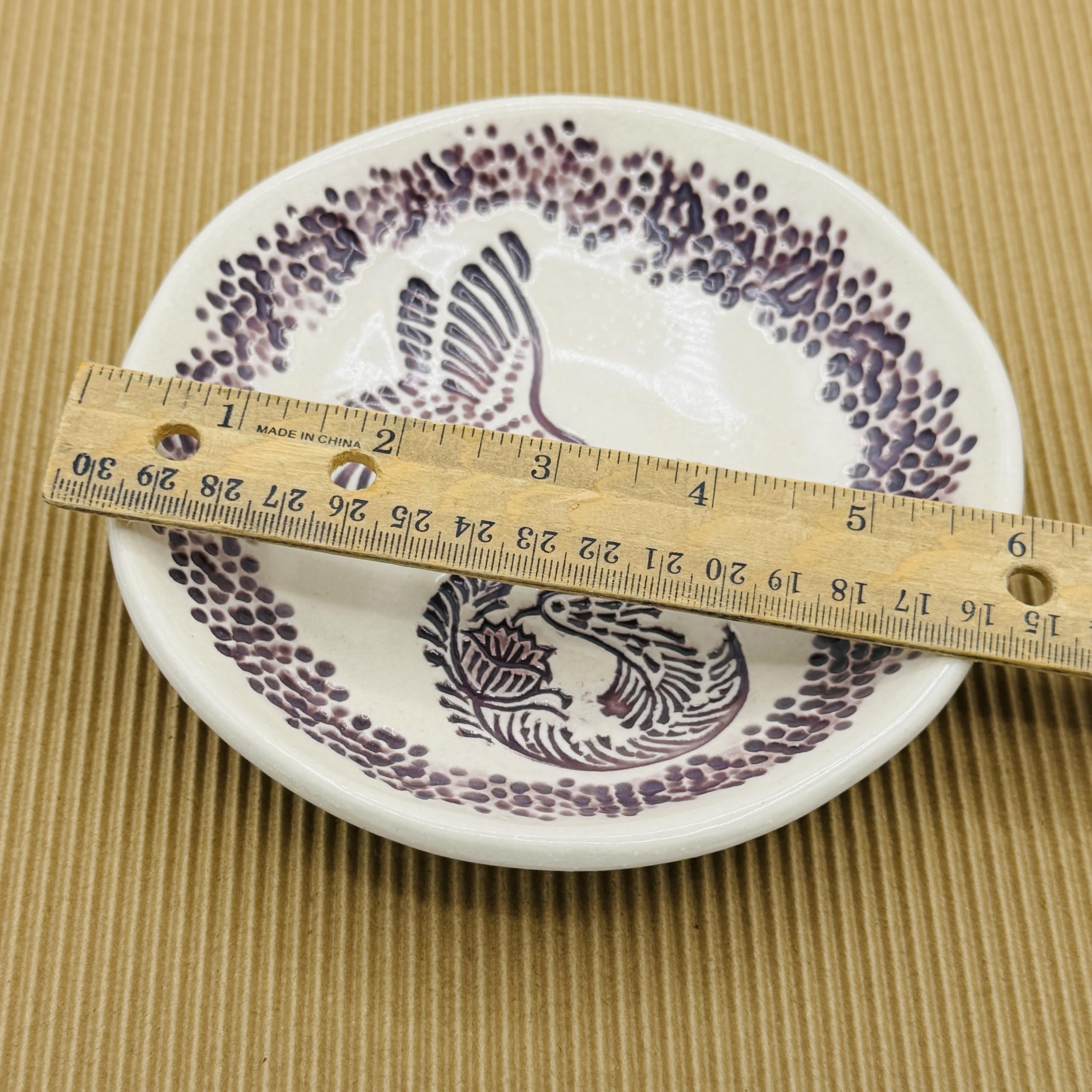 Artsy ceramics style JANECKA hummingbird bowl display
