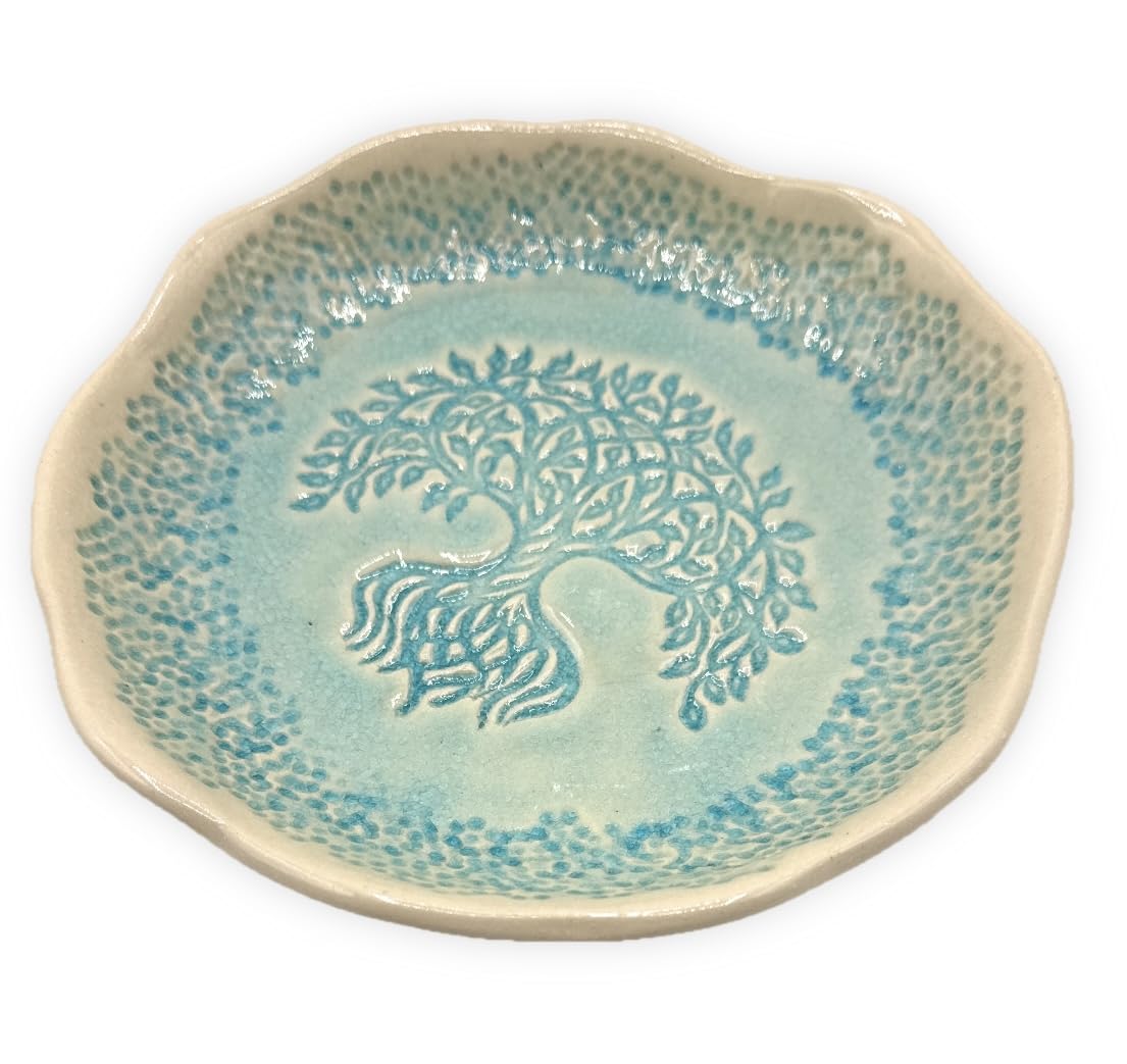 JANECKA Family Tree 8 inch Round tray front view