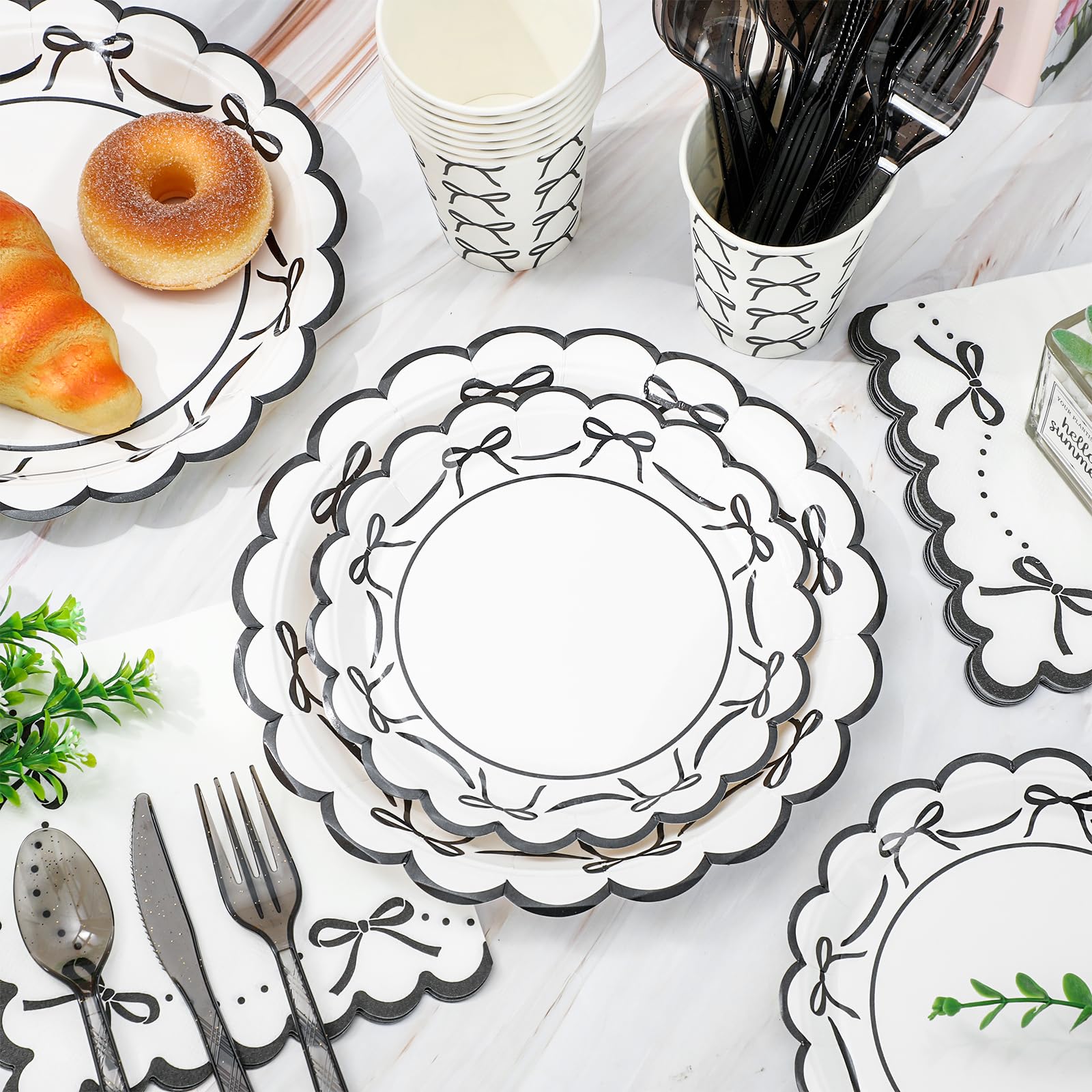 JarThenaAMCS 9 inch paper plates
