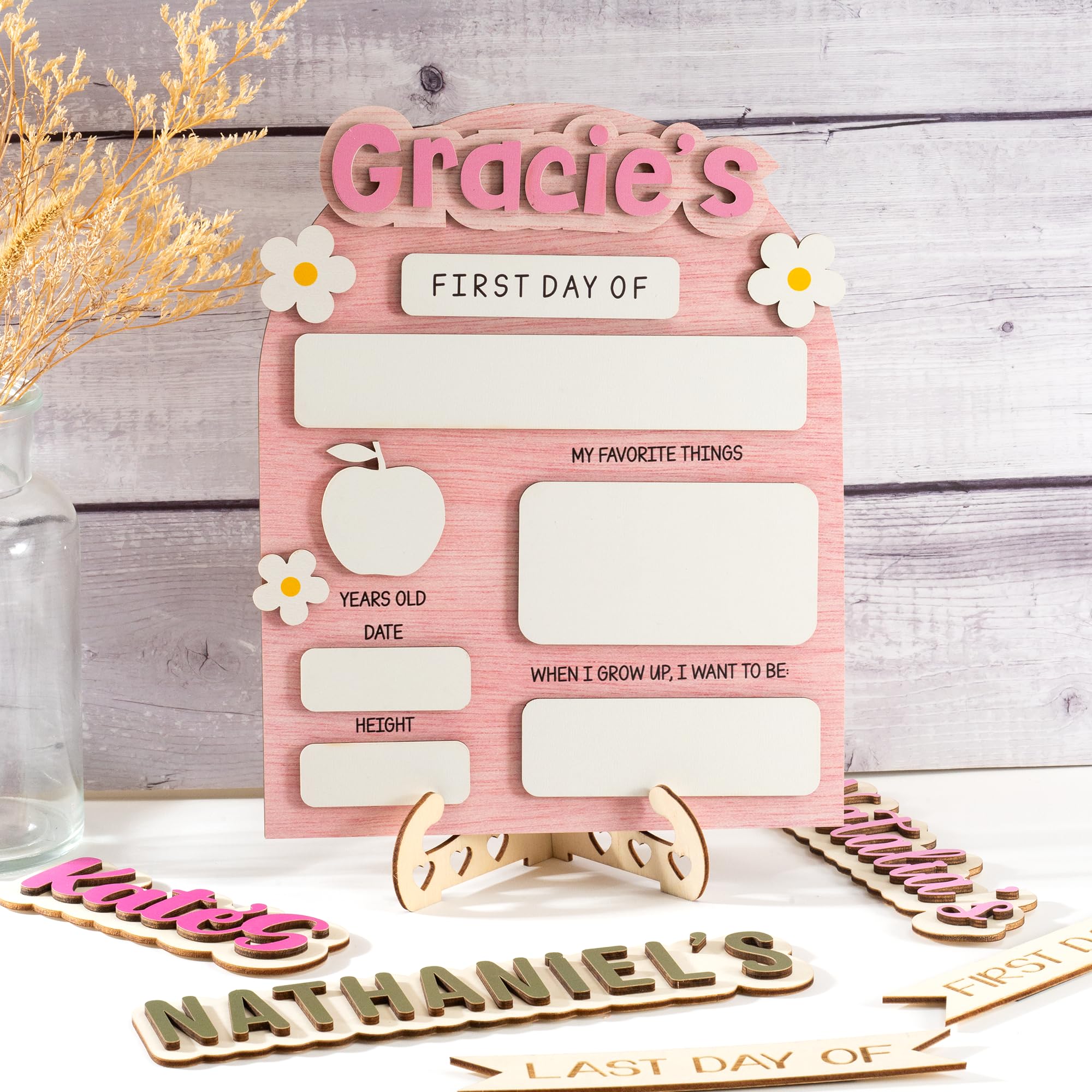 Jeclist back to school sign for kids flowers and apple motifs