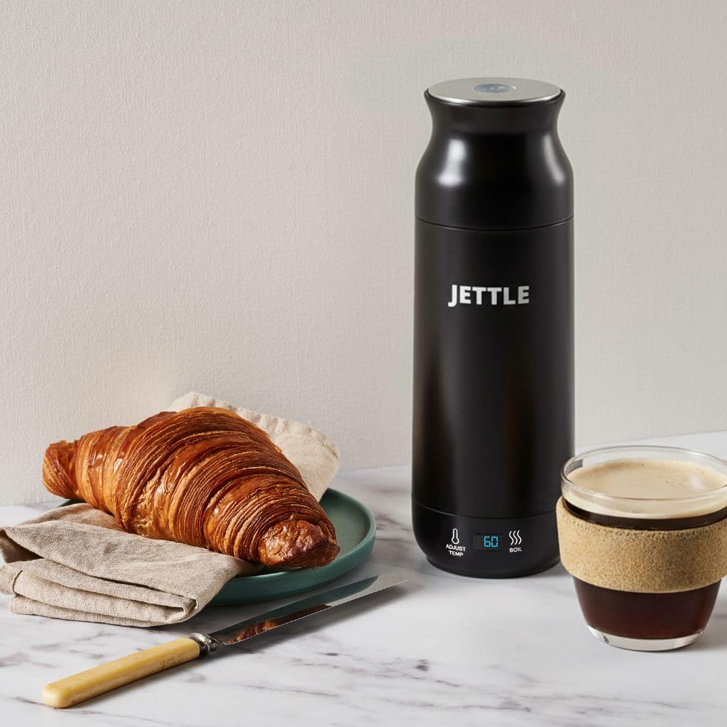 Integrated steam vent on kettle for easy venting
