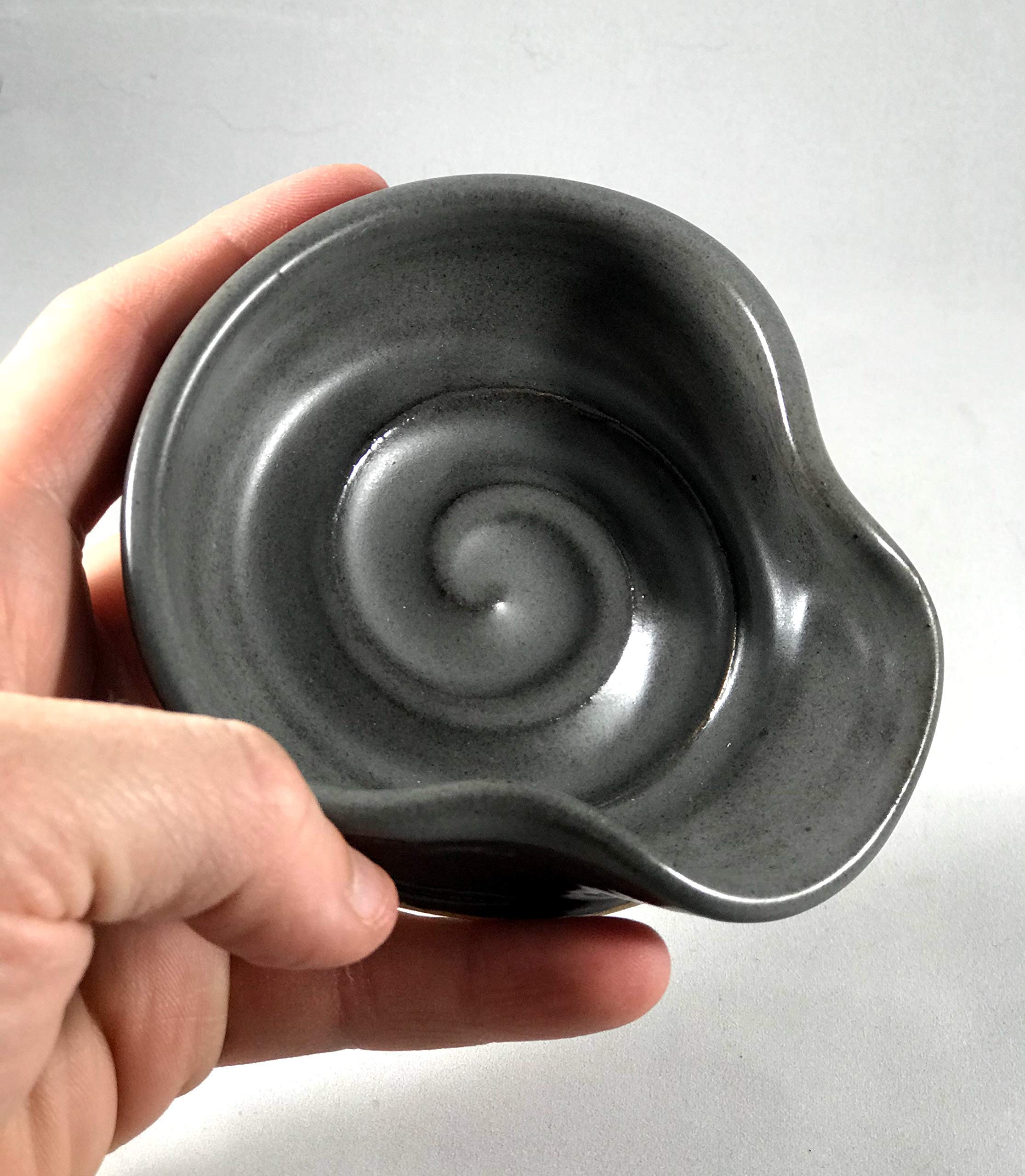 Joyful Clay teaspoon rest