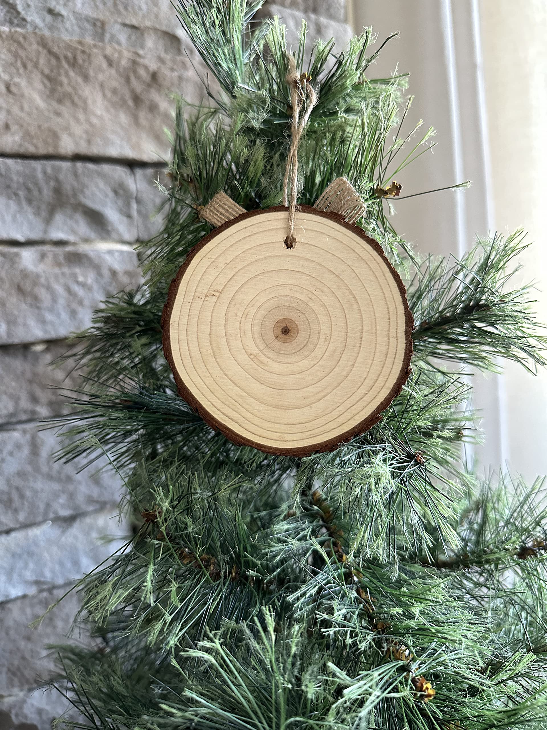 Average size 3.1 to 3.5 inches ornament