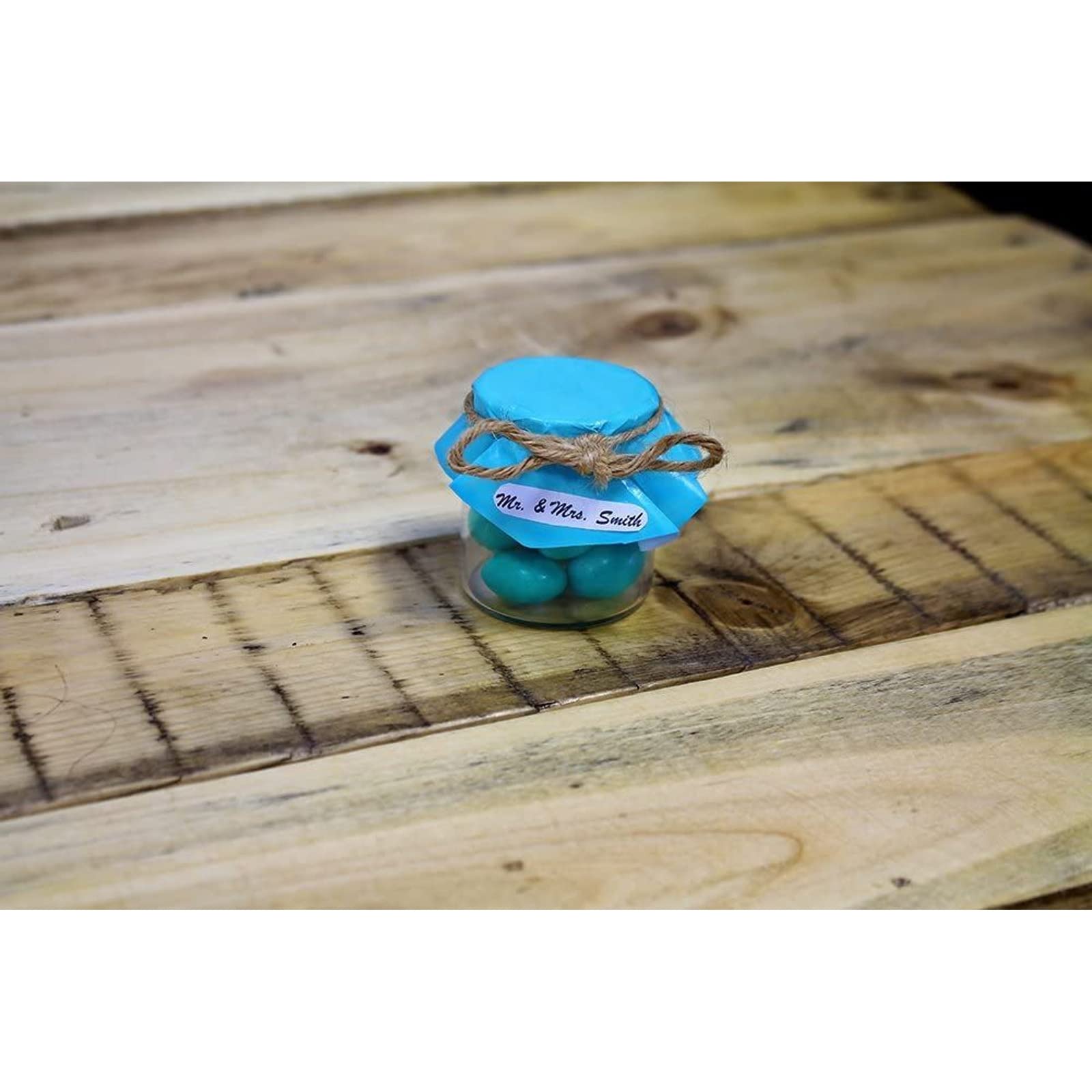 Juvale mini jars with lids for gifts and party favors