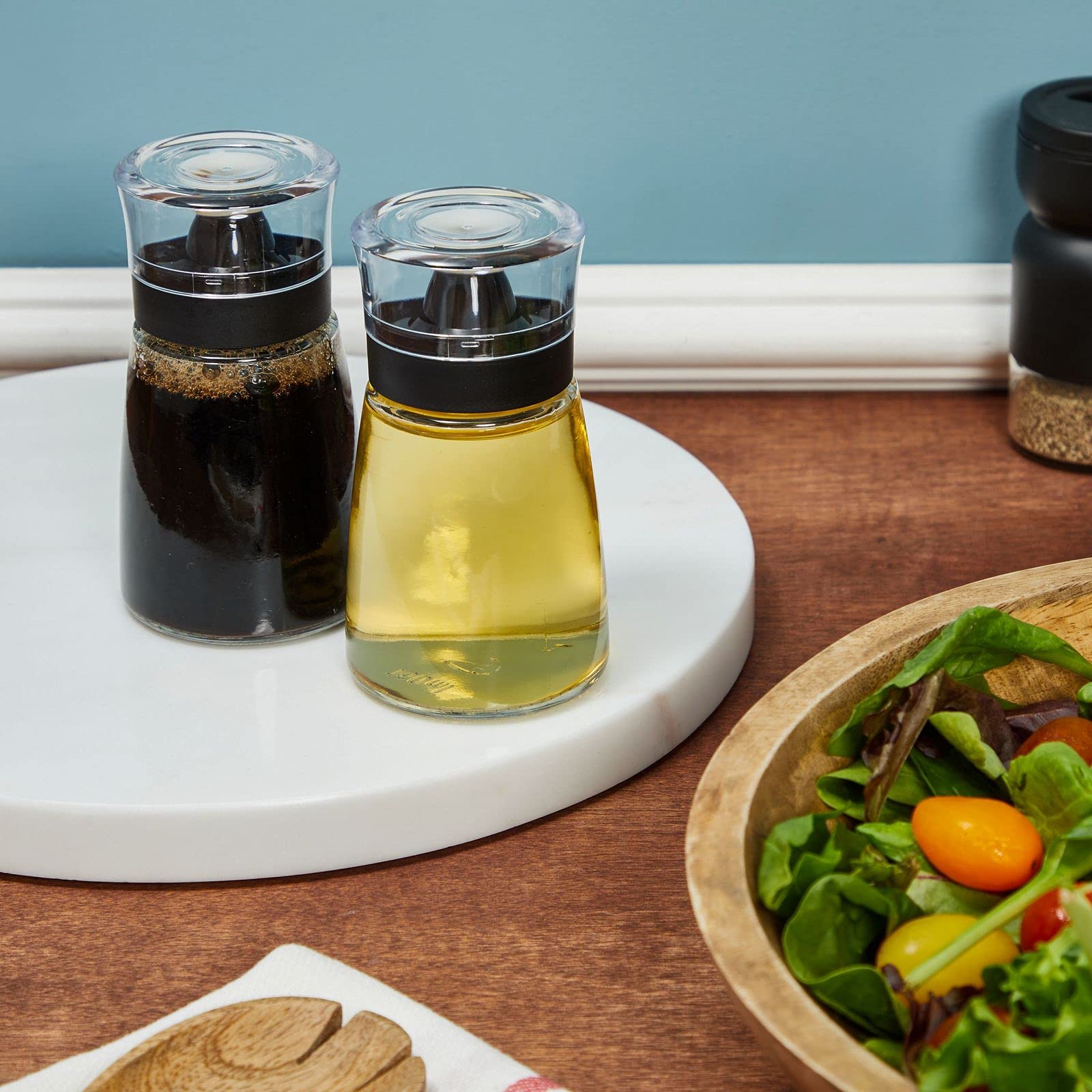 Two-pack Juvale oil and vinegar dispensers for olive oil and balsamic