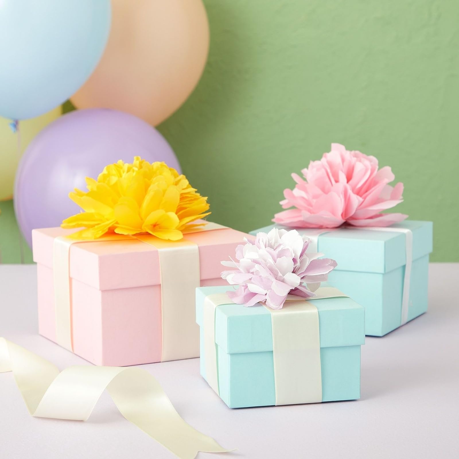 12 sheets per color in the Juvale tissue paper set