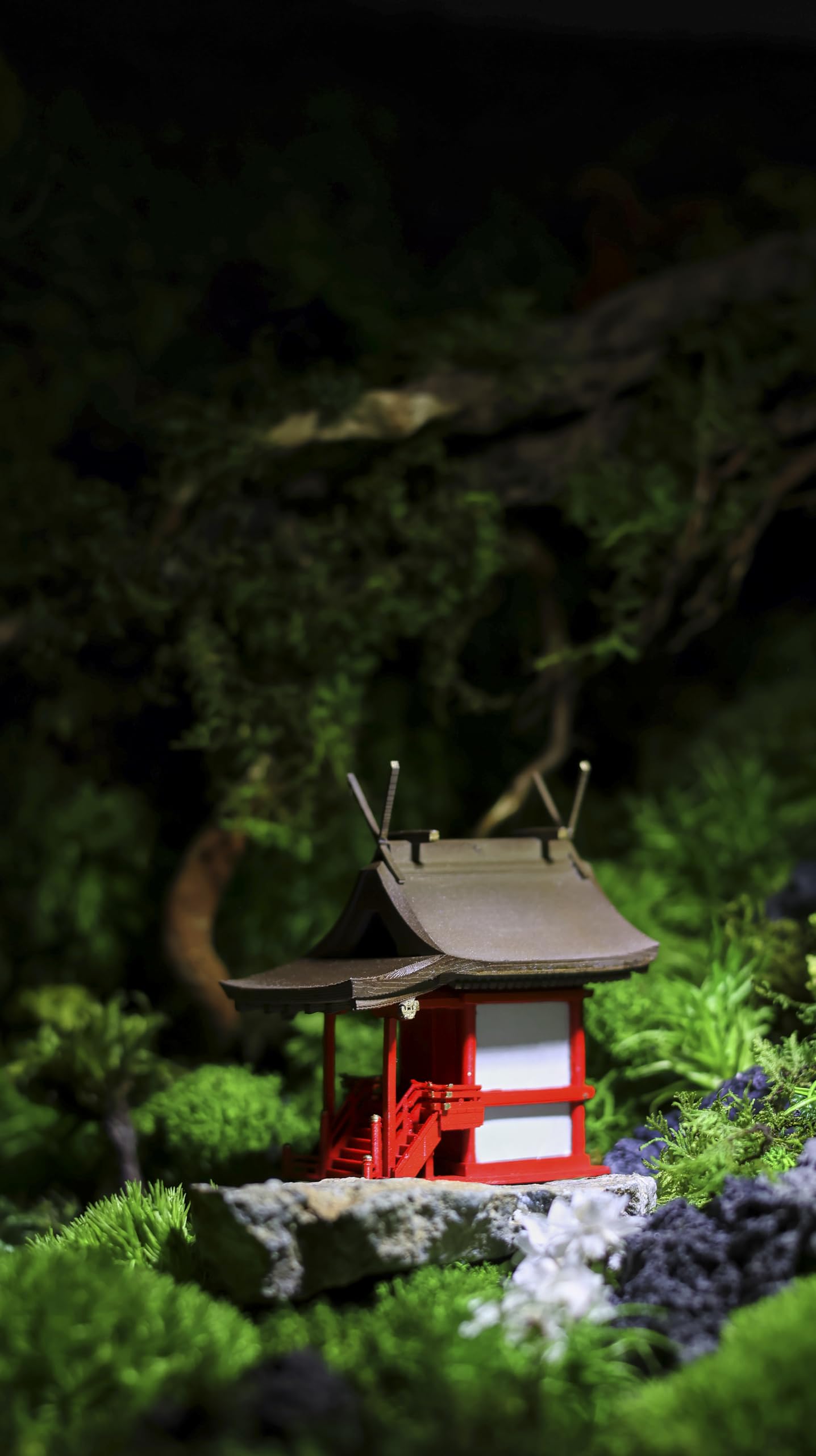 Miniature diorama figurines suitable for bonsai and fairy garden
