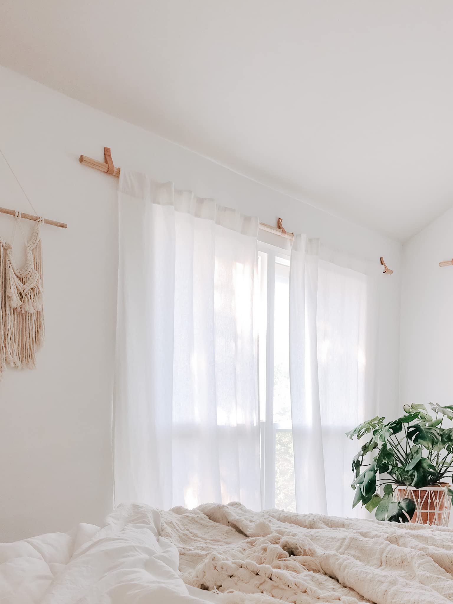 Keyaiira curtain rod holder leather eco friendly image