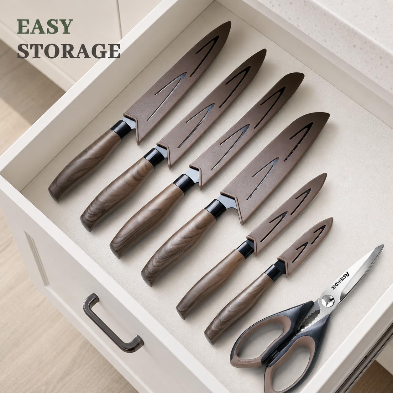 Ergonomic handles on Astercook knives