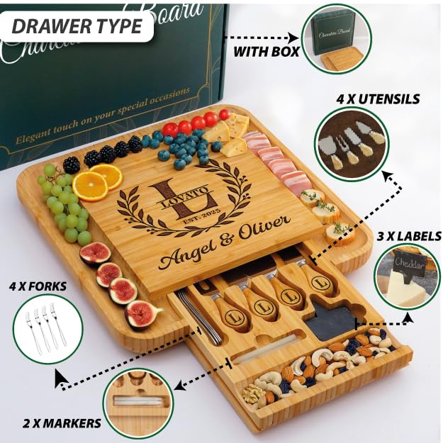 Included knife set with cheese board