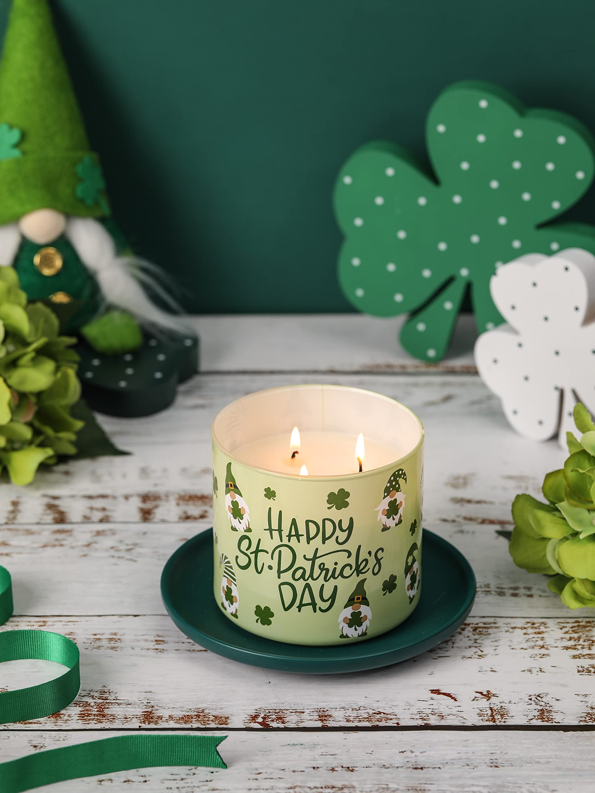 Green shamrock gnomes design on 14 oz candle