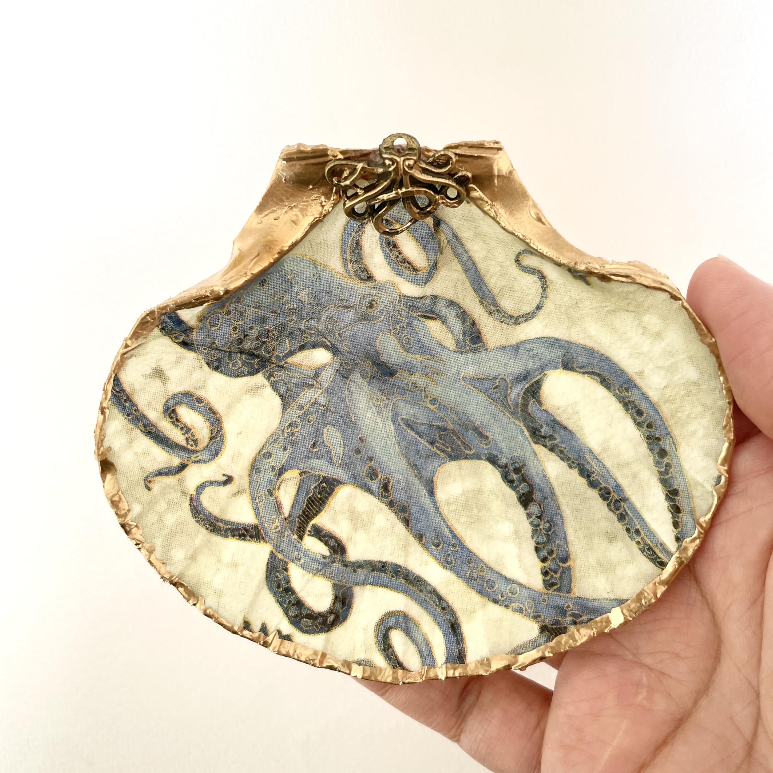 Gift-ready kraft box packaging for seashell trinket dish