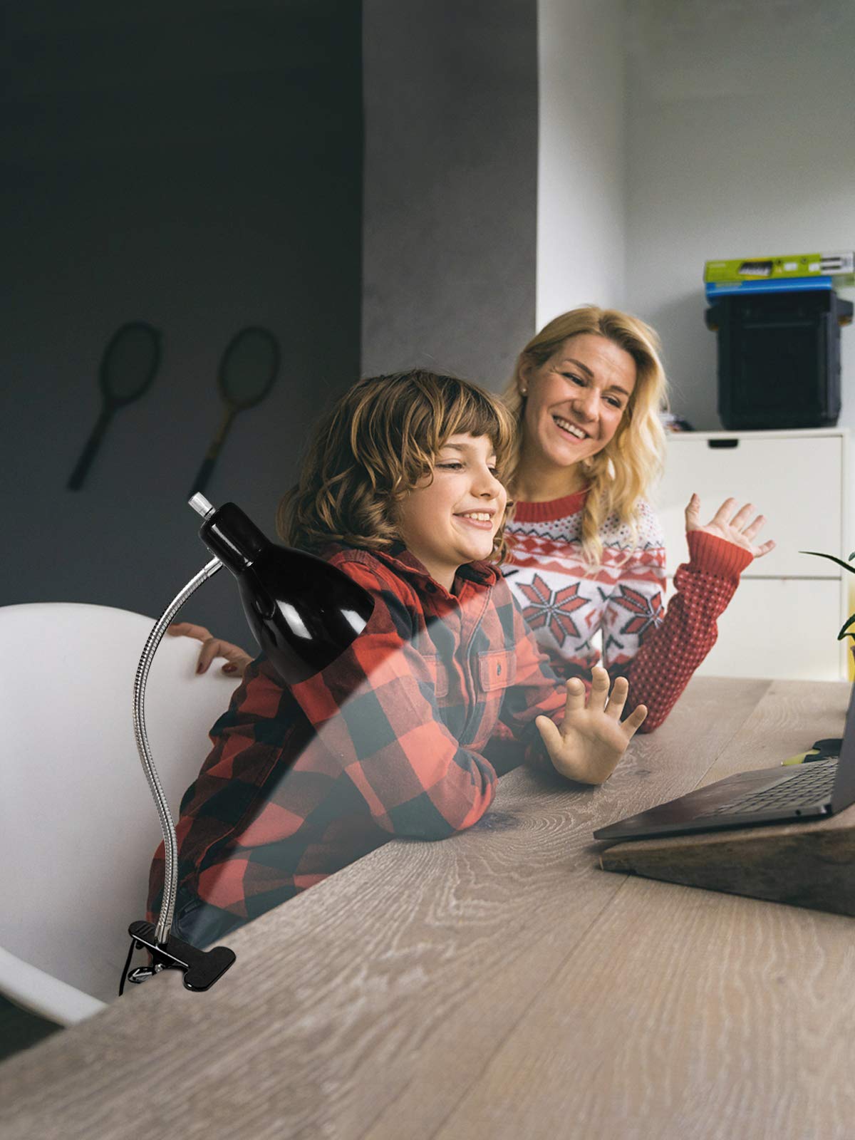 LALISU clip lamp with 360 degree rotation for reading