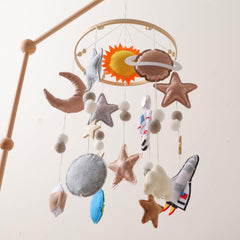 Natural beech wood elements in Lanttoe mobile