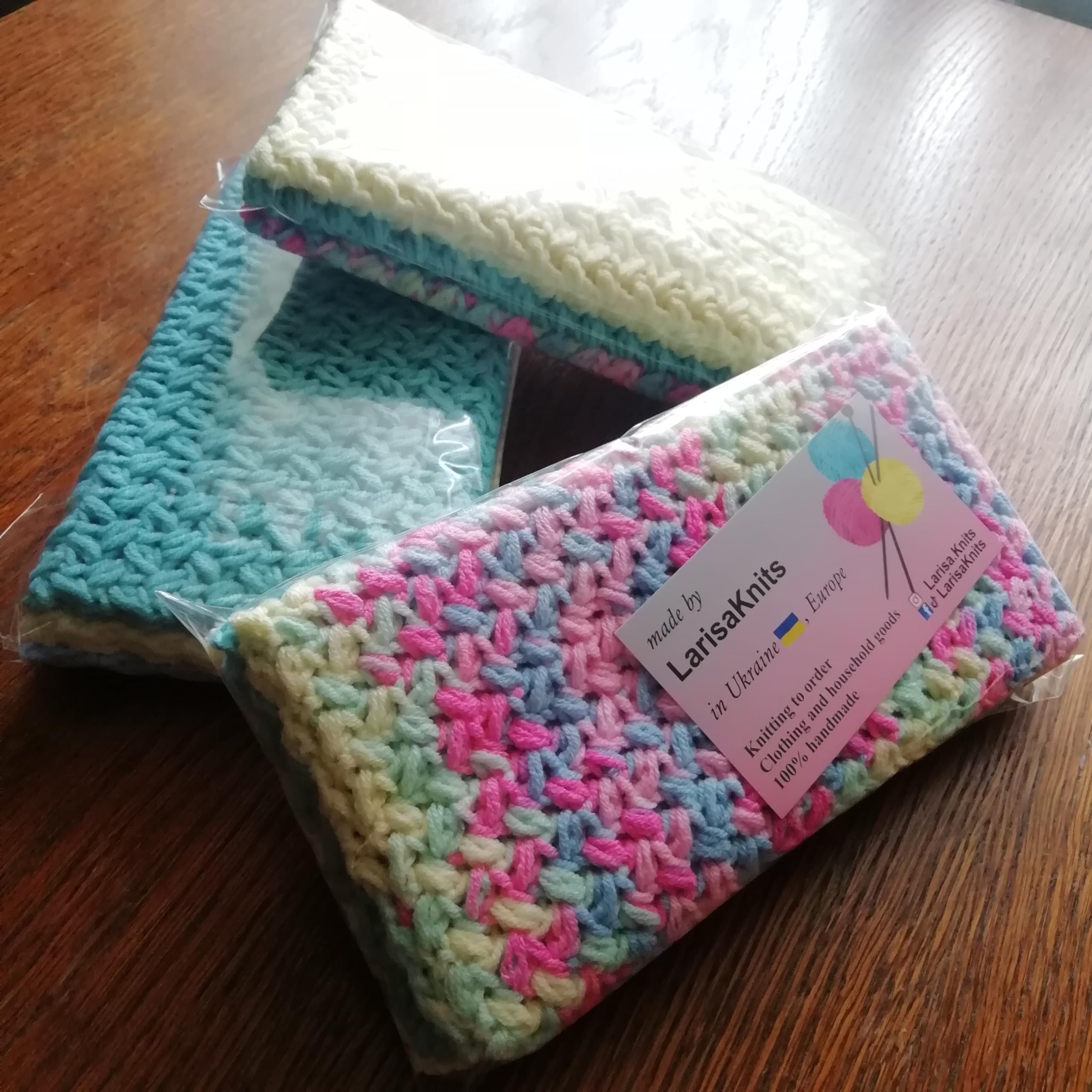 LarisaKnits cotton yarn polyamide dish cloths closeup