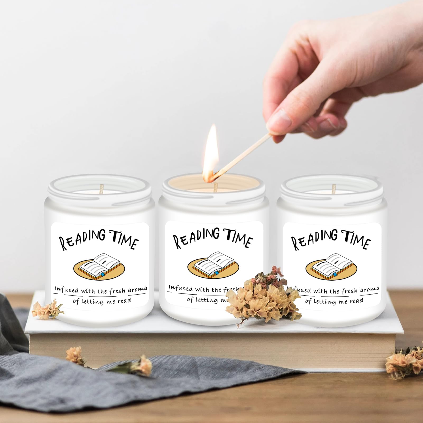 Lavender scented candle for readers product image