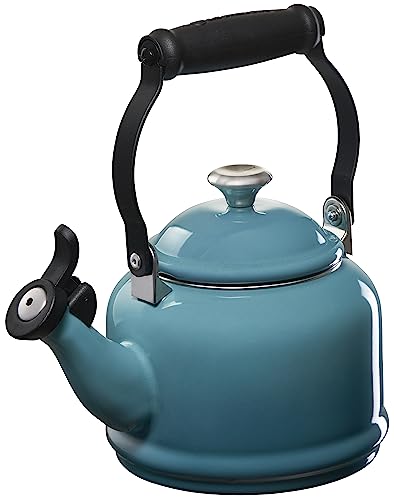 Enamel on steel kettle and stoneware mugs Caribbean set