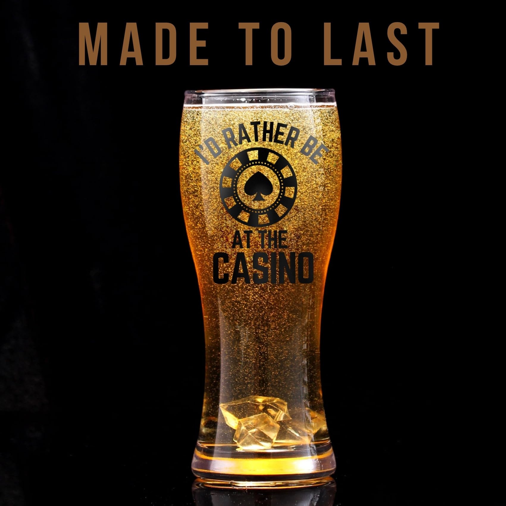 Lead-free dishwasher safe beer glass close view