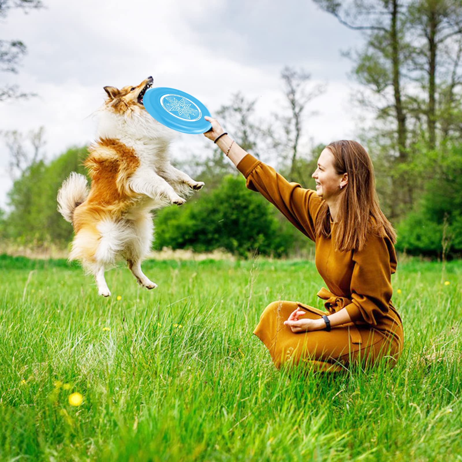 Lightweight 95 gram flying disc for easy throw