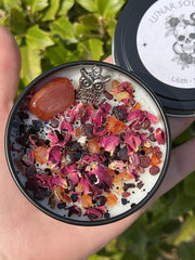 Lilith Candle 8oz tin scent notes top currant apple
