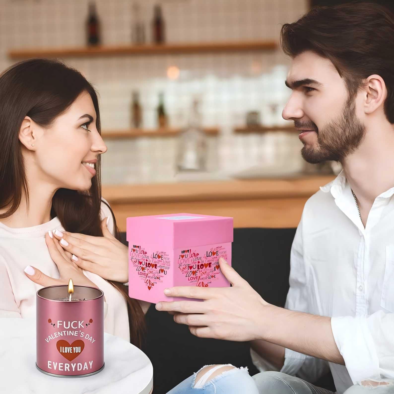 9oz scented candle with long burn time 55-60 hours