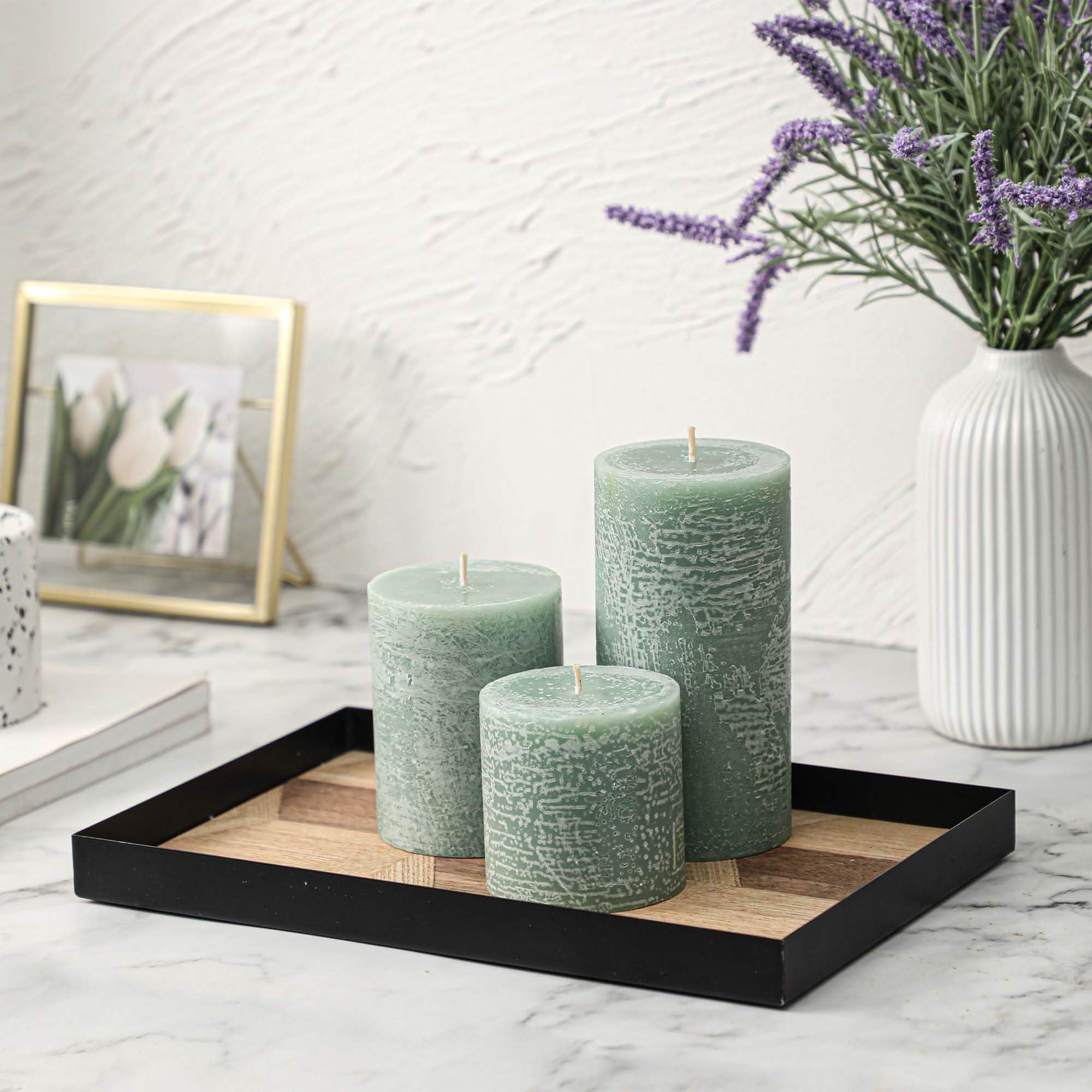 Long burning pillar candles with up to 55 hours each