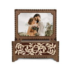 Text customization inside Davidson Workshop music box