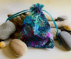 Pebble colour and texture vary with engraving