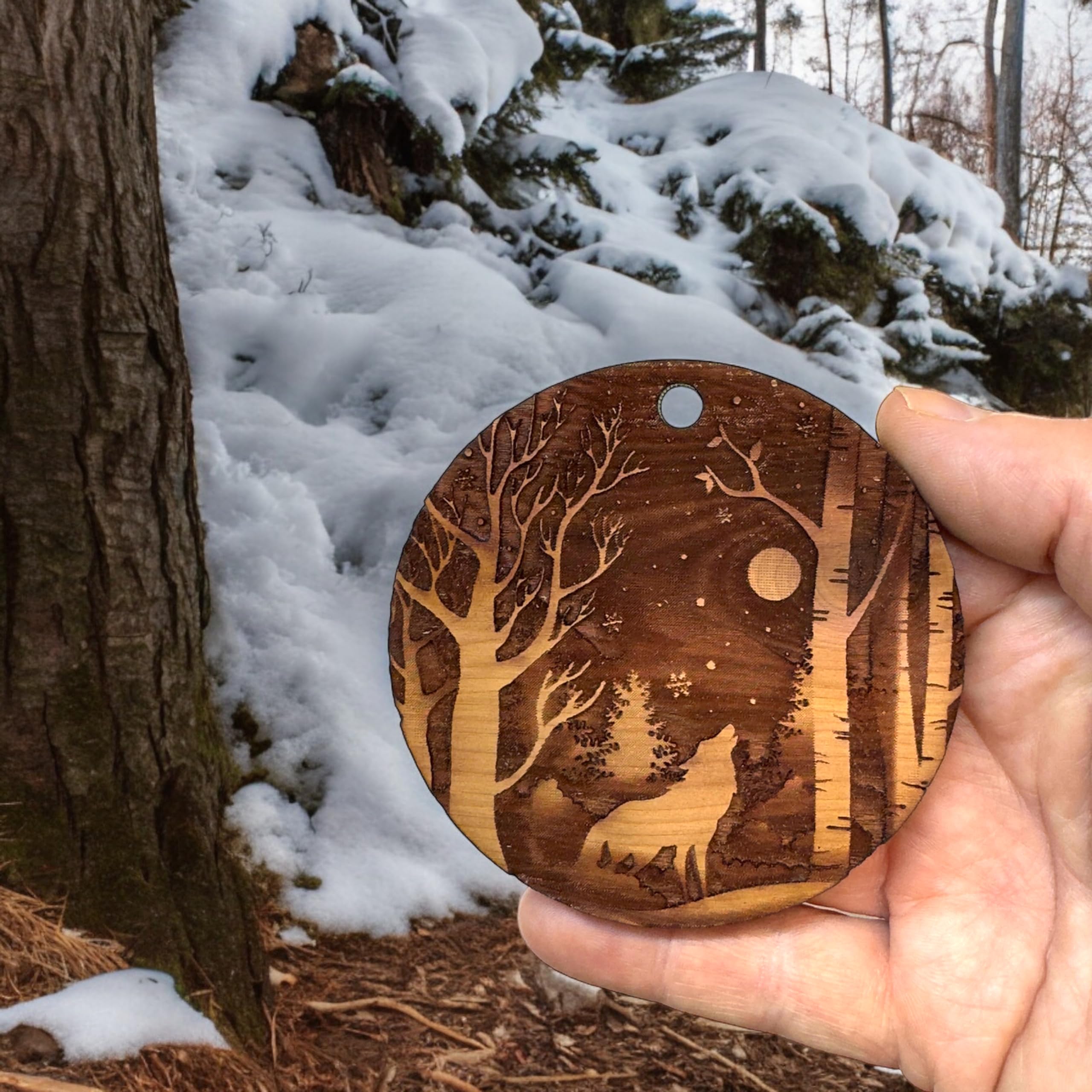 Texas USA made cedar ornament Winter Wolf