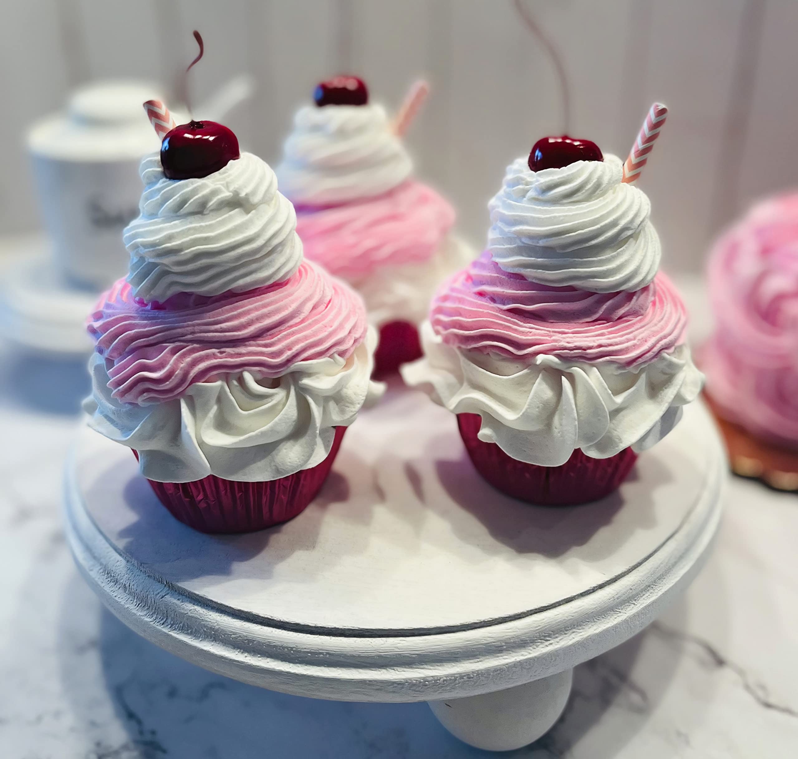 Made in USA Dezicakes fake cupcake